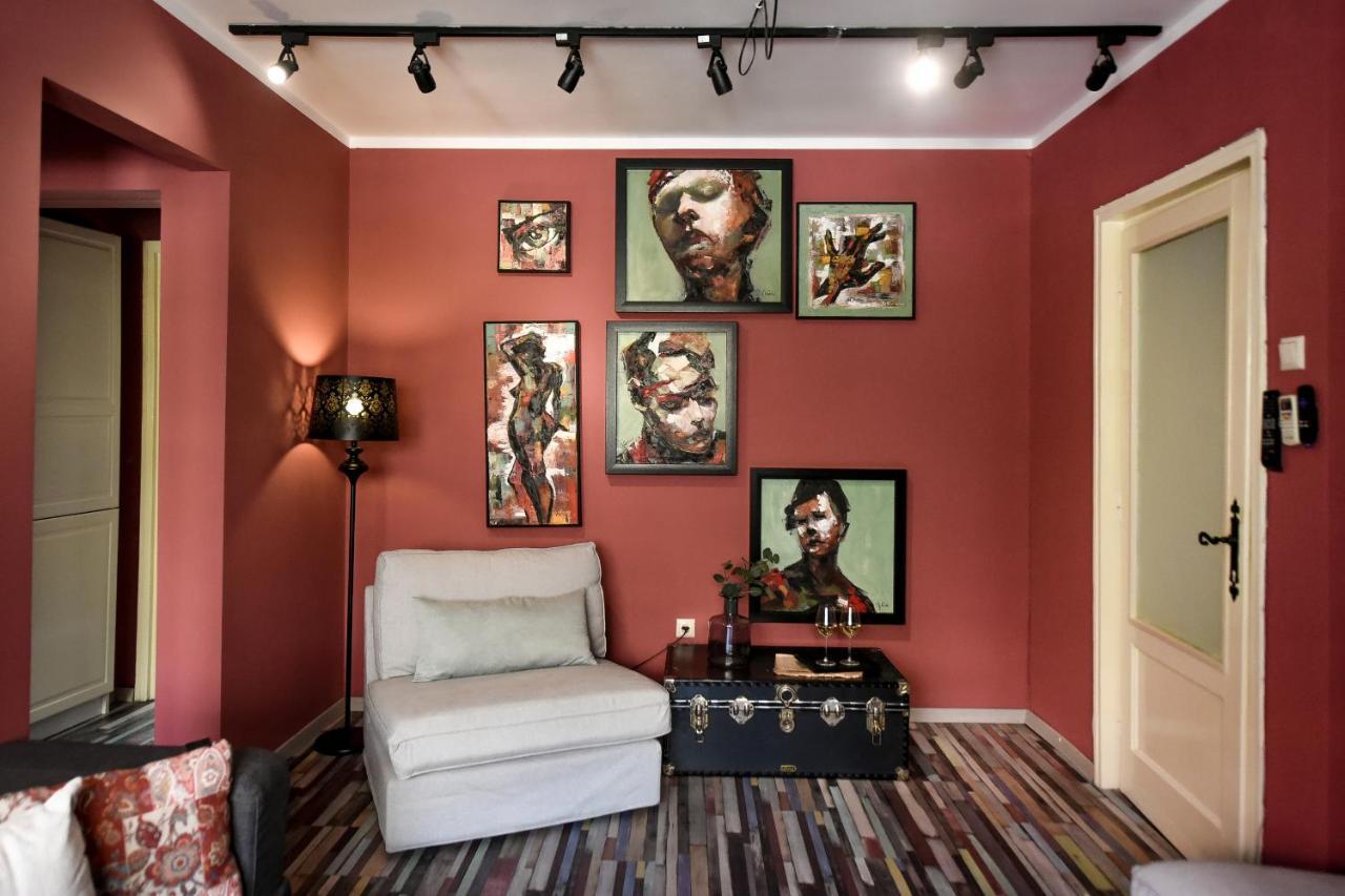 Captivating Old Town Apartment บูคาเรสต์ ภายนอก รูปภาพ