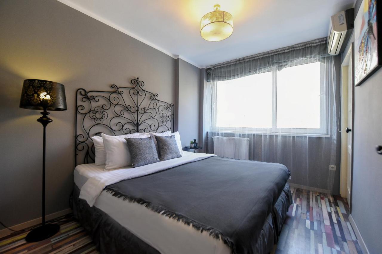 Captivating Old Town Apartment บูคาเรสต์ ภายนอก รูปภาพ