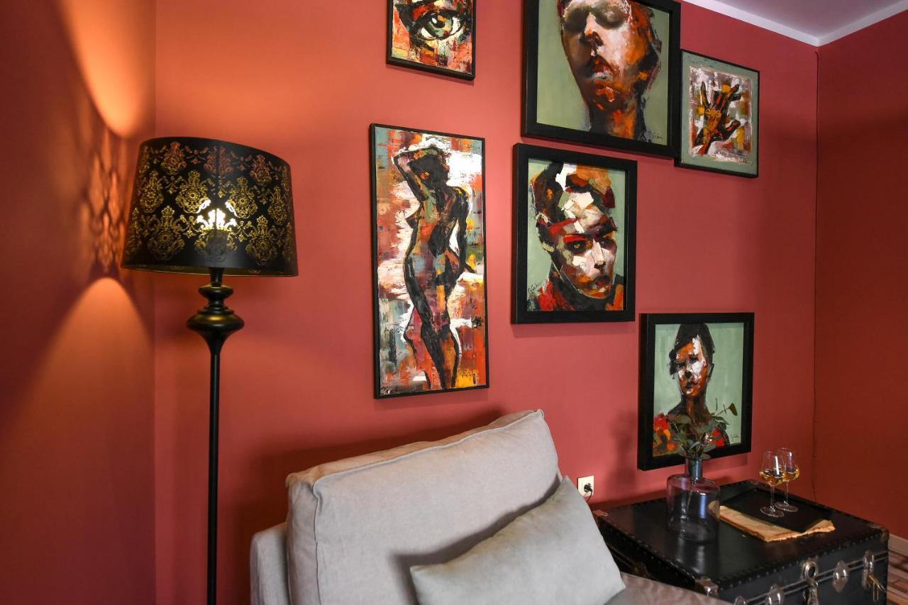 Captivating Old Town Apartment บูคาเรสต์ ภายนอก รูปภาพ